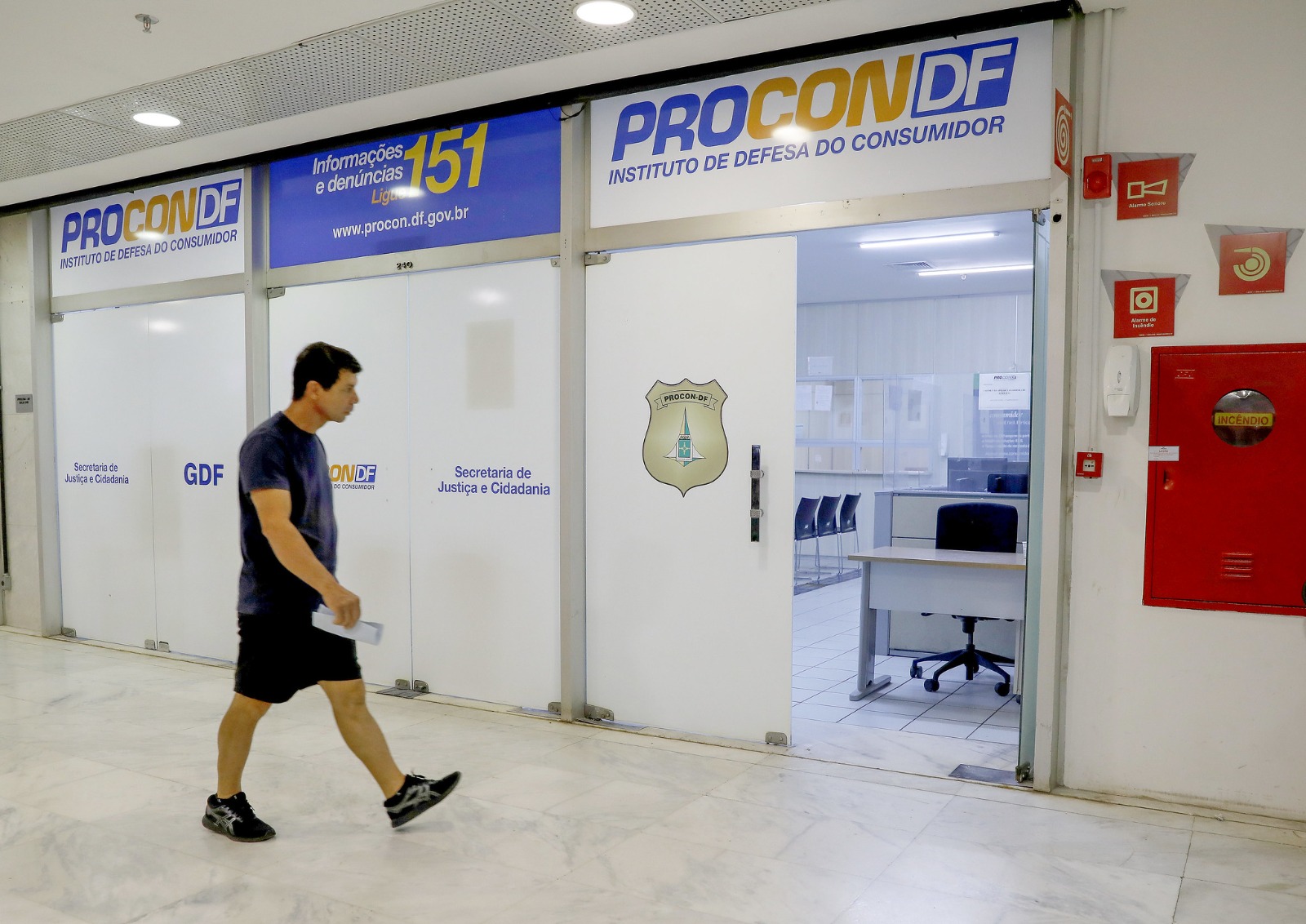 Procon-DF orienta consumidores para compras seguras na Black Friday