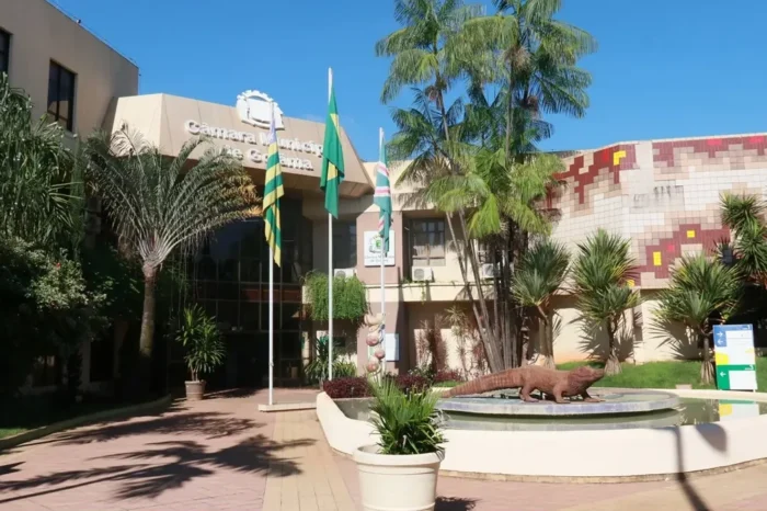 Câmara de Goiânia publica edital de concurso com salários de até R$ 10 mil; veja vagas e datas