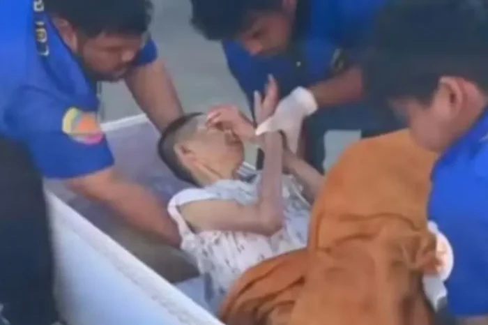 Mulher é encontrada viva dentro de caixão antes de ser cremada em templo