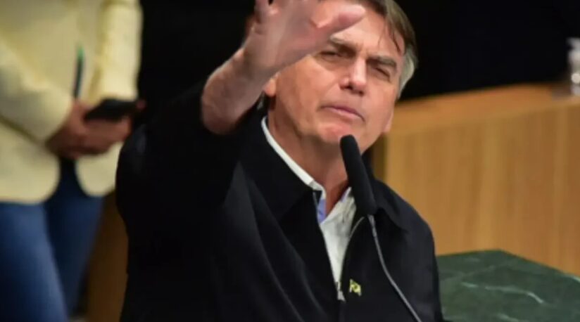 Bolsonaro apresenta melhora e inicia tratamento odontológico na UTI, diz boletim