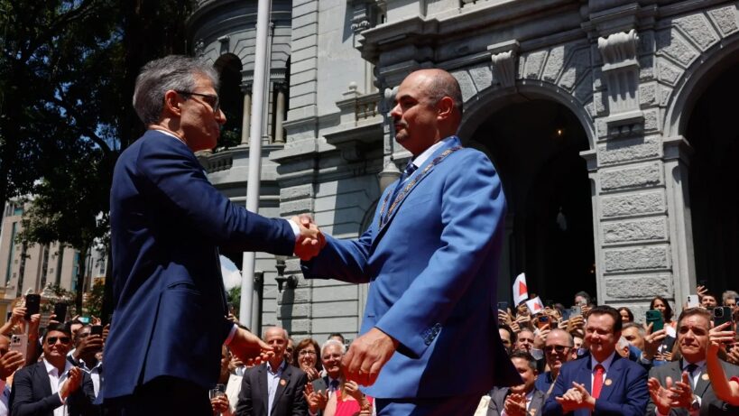 Zema deixa governo de Minas para disputar Presidência; Mateus Simões assume cargo