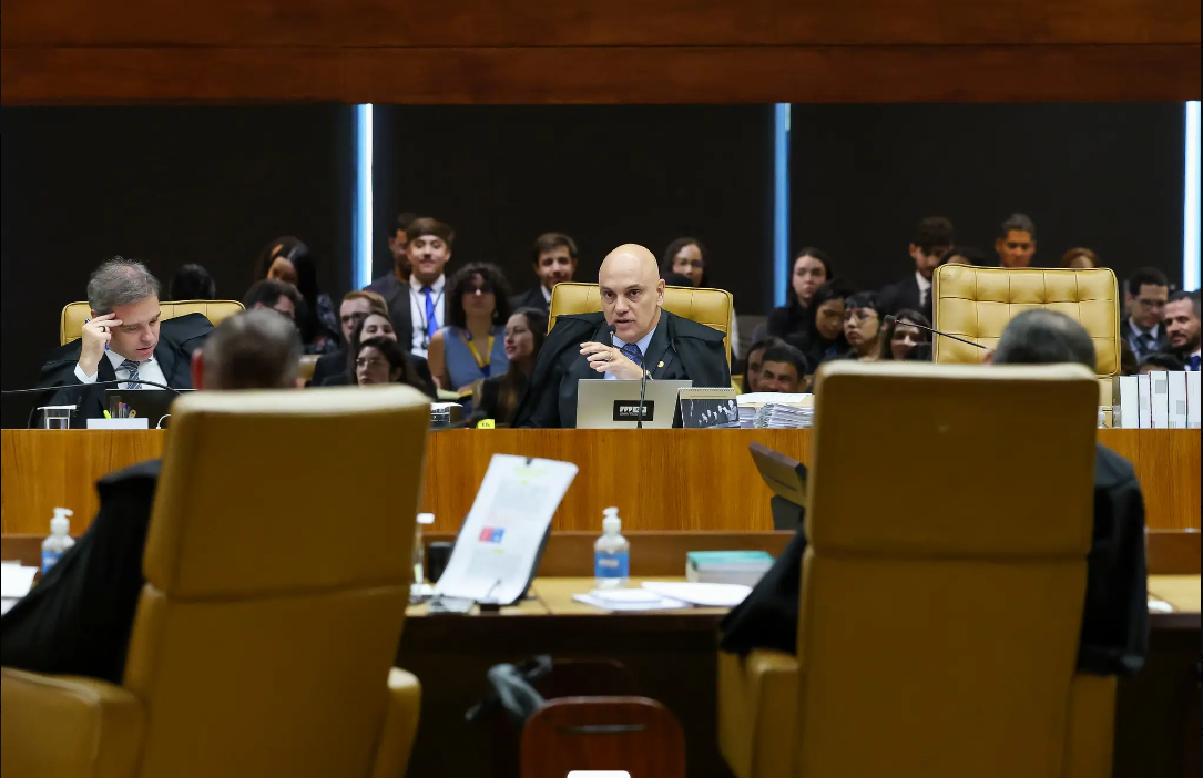 Candidato que usar IA para desinformar pode ser cassado, avisa Moraes