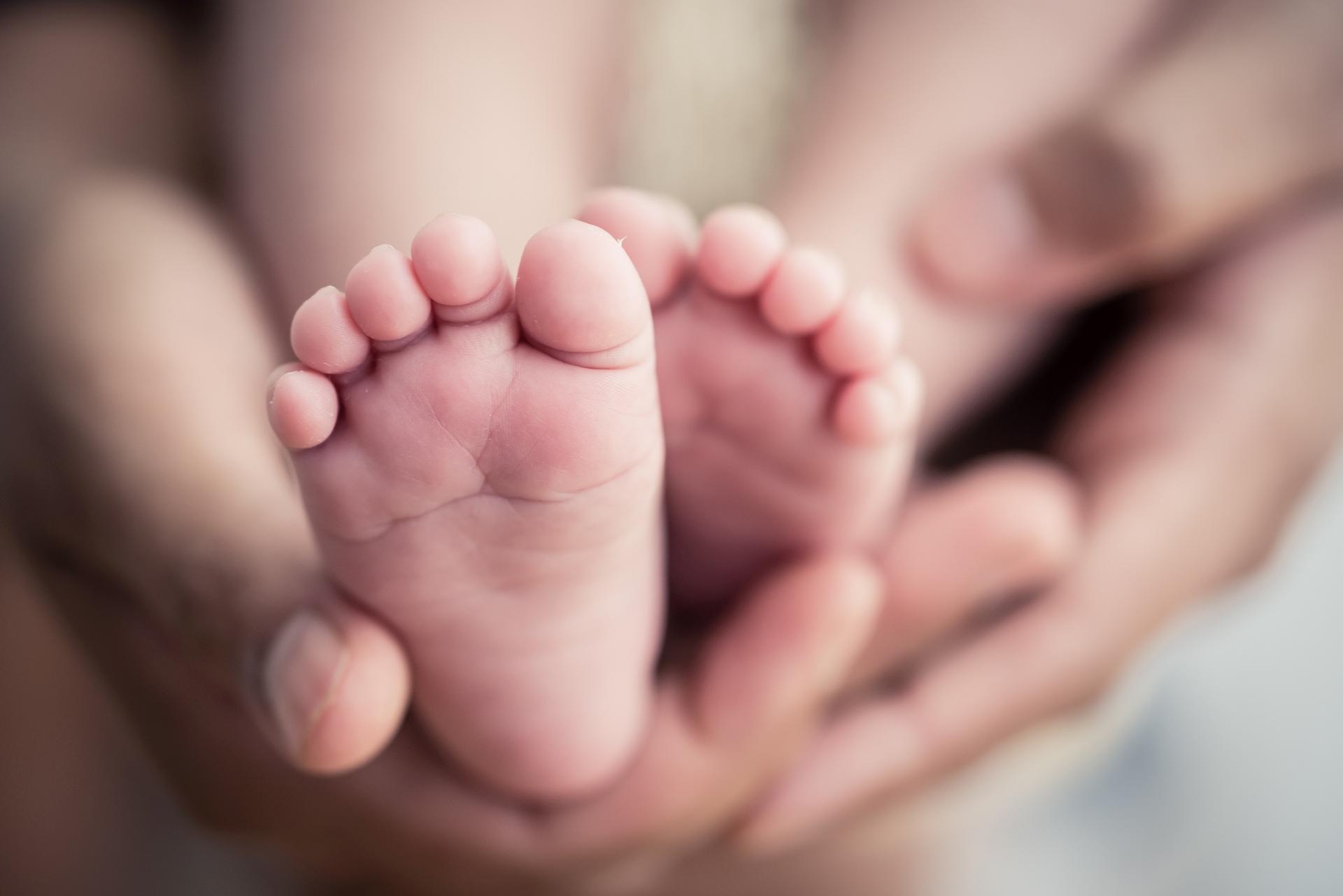 STF iguala licença-maternidade de mães biológicas e adotivas